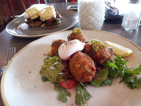 Dragonfly Cafe - Restaurant Guide 0