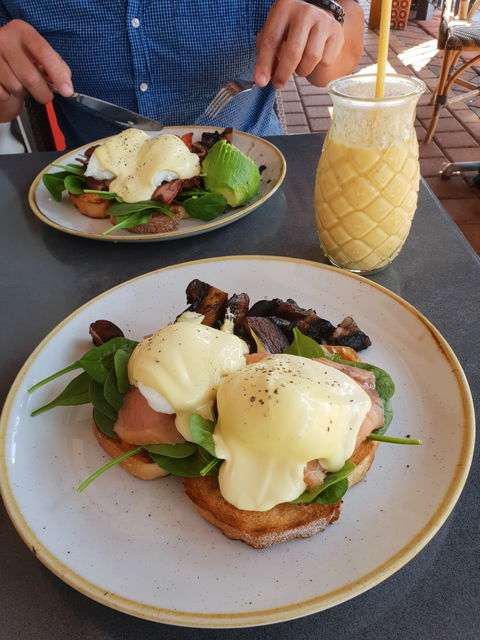 Dragonfly Cafe - Restaurant Guide 6