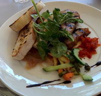 Lakehouse Cafe