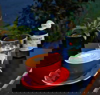 The Cracked Cup Cafe  Pizzeria - Restaurant Guide