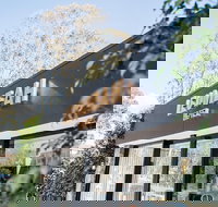 Leumeah Hotel - Restaurant Guide