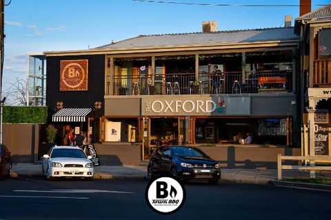 B Town BBQ - Restaurant Guide 0