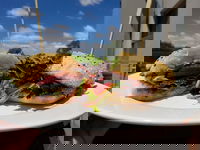 Birdie  Eagle Bistro