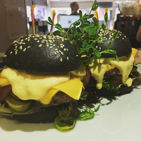 West Armidale ACT Restaurant Guide