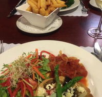 Manor at Cotswold Gardens - Restaurant Guide