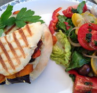 Artisan on Lewis - Restaurant Guide
