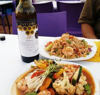 Mona's Kitchen - Restaurant Guide