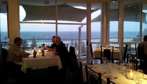 Cazzy's At The Top - Restaurant Guide 0