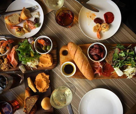 Elephant Rock Cafe Bar & Restaurant - Restaurant Guide 7