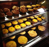 Fredo Pies - Restaurant Guide