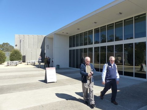 Lone Pine Cafe - Restaurant Guide 0