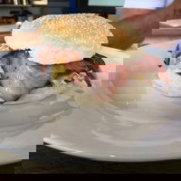 Trader Joes Garage - Cafe