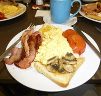 Cafe Bakery 285 - Restaurant Guide