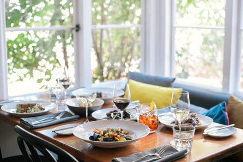 Clementine Restaurant - Restaurant Guide 0