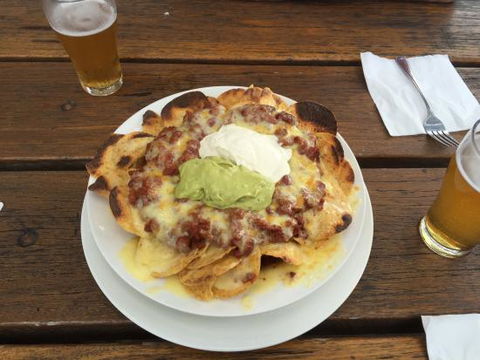 Coast Hotel Budgewoi - Restaurant Guide 0