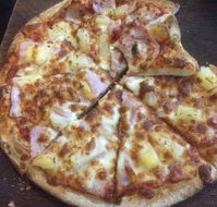 Crust Gourmet Pizza Bar Woolongong - Restaurant Guide