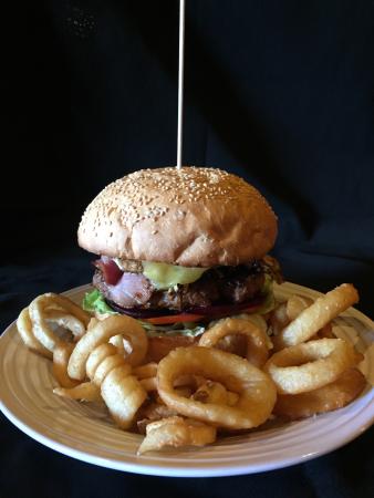 Edward River Hotel Deniliquin