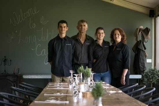 Long Table Cafe Deniliquin