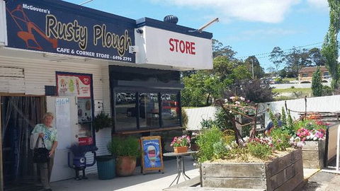 Rusty Plough - Restaurant Guide 0