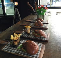 The Square Cafe Bar Restaurant - Restaurant Guide