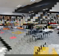 Li'l Nellies - Restaurant Guide