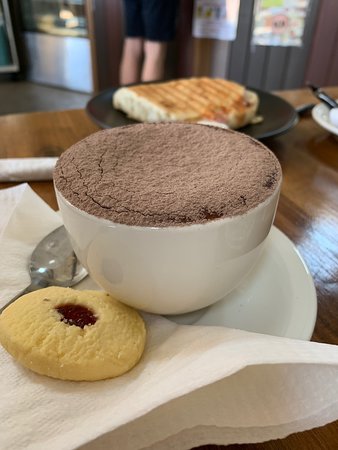 Mad Meerkat Coffee - Restaurant Guide 0