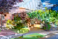 Millthorpe Takeaway and Millthorpe Restaurant Guide Restaurant Guide