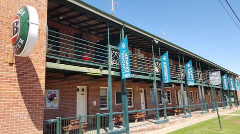 Port Of Bourke Hotel - Restaurant Guide 0