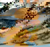 The Hub - Restaurant Guide