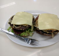 Uncle Leo's - Restaurant Guide