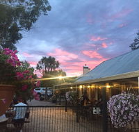 Old Canberra Inn - Restaurant Guide