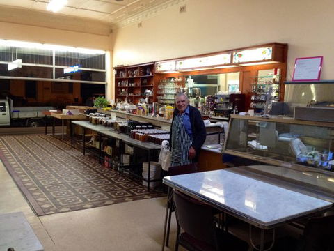 Canberra Cafe - Restaurant Guide 0