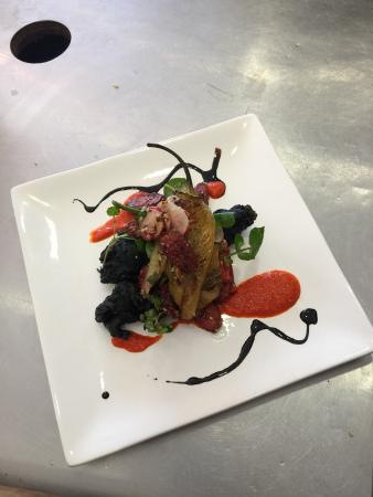 Fox And Bow - Restaurant Guide 0