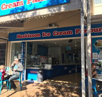 Huskisson ice cream parlour - Restaurant Guide