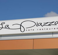 La Piazza Cafe Restaurant - Restaurant Guide