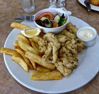Scotts Head Bowling - Restaurant Guide
