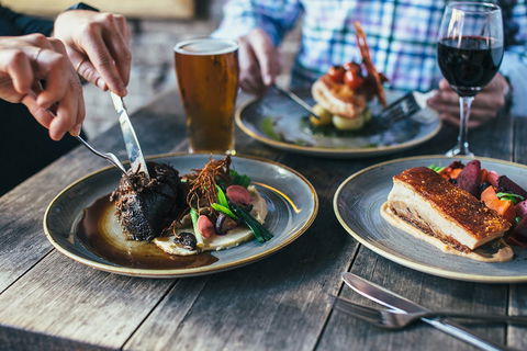 Cooper's Hotel - Restaurant Guide 0