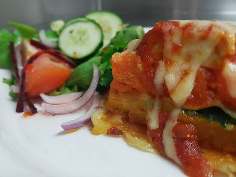 Sunnybank Hotel - Restaurant Guide 0