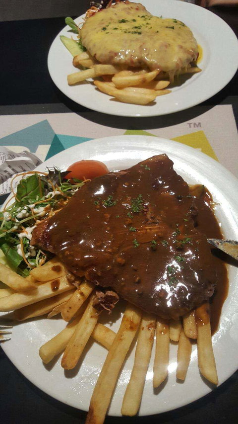 Cafe Okrich - Restaurant Guide 0