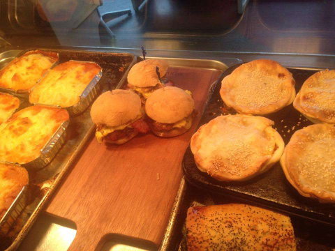 Deli Di Mondo Cafes - Restaurant Guide 0