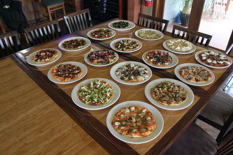 Heard It On The Grapevine - Restaurant Guide 2