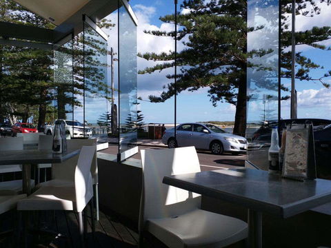 Hog's Australia's Steakhouse - Restaurant Guide 0