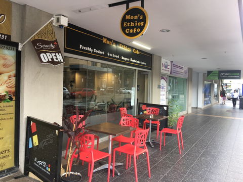 Mon's Ethics Cafe - Restaurant Guide 0