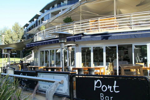 Port Bar & Restaurant - Restaurant Guide 0