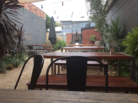 The Alphington Food Store - Restaurant Guide 0