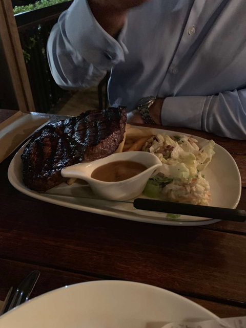Browns Plains Hotel - Road House Grill - Restaurant Guide 0