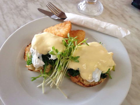 Cosi's Cafe - Restaurant Guide 0