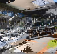 Le Petit Lapin - Restaurant Guide