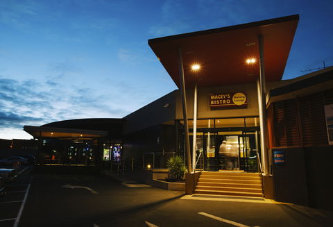 Macey's Bistro - Restaurant Guide 0