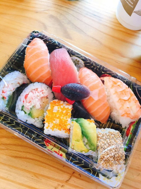 Sakura Sushi - Restaurant Guide 0